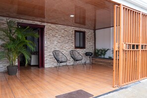 Terrace/patio - Casa Vacacional en la Fortuna de San Carlos, Ideal Para Familias (Alajuela Province)