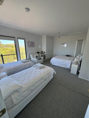 4 bedrooms, internet
