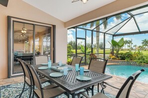 Outdoor dining