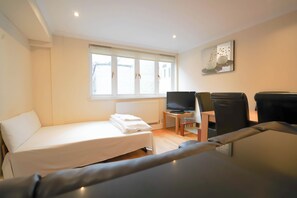 2 bedrooms, WiFi, bed sheets, wheelchair access - Lovely 2-Bed Apartment in London (London)