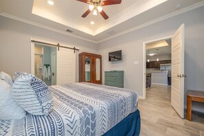 3 dormitorios, tabla de planchar con plancha, wifi gratis y ropa de cama