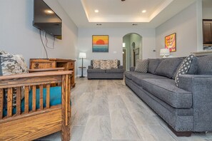 Flat-screen TV - Vacation living at its finest! (Aransas Pass)