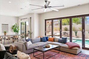 Télévision, espaces bureaux