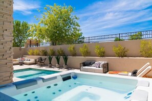 Pool - New Modern Home | Private Pool & Rooftop (Washington)