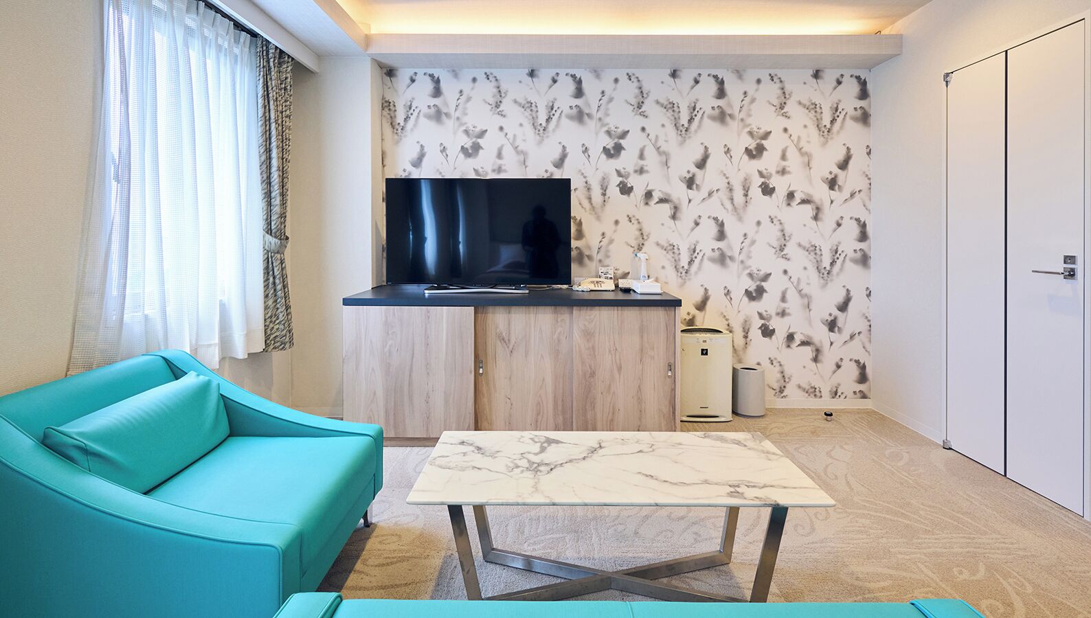 Premium Twin Room, Non Smoking, Refrigerator | Iron/ironing board, free WiFi, bed sheets