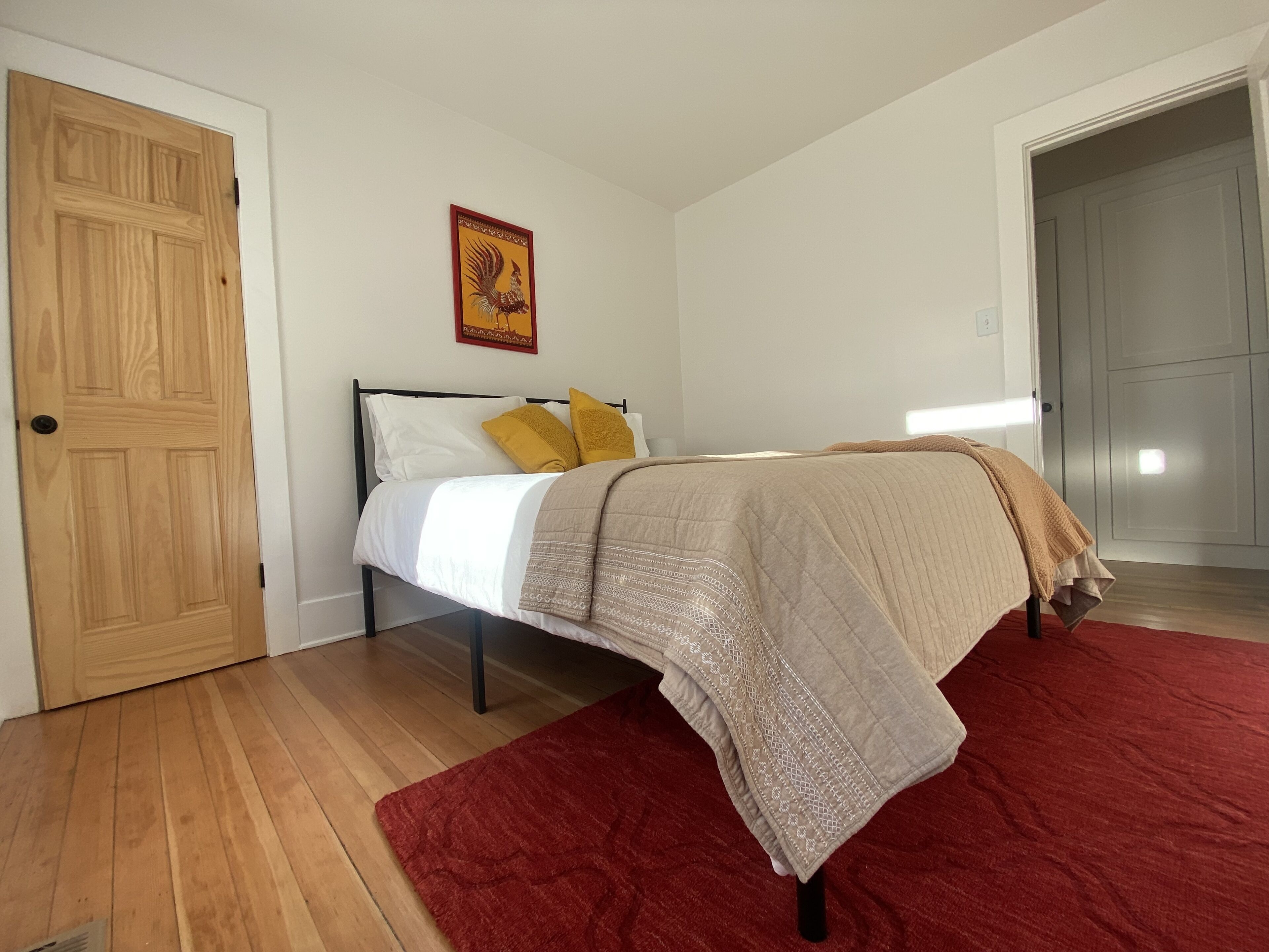 2 chambres, fer et planche à repasser, Wi-Fi gratuit, draps fournis