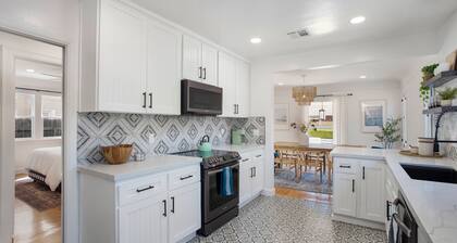 Belmont Shore Bungalow