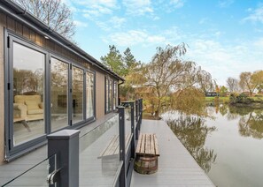 Property grounds - 1 bedroom accommodation in Swinethorpe, Nr Lincoln (Swinethorpe, Nr Lincoln)