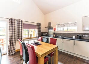 Fridge, oven, stovetop, dishwasher - Outstanding, spacious and contemporary two storey lodge. (Hornsea)