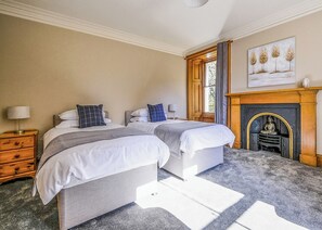 3 bedrooms - 3 bedroom accommodation in Ardgay (Ardgay)