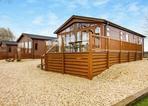 Exterior - 1 bedroom accommodation in Swinethorpe, Nr Lincoln (Swinethorpe, Nr Lincoln)