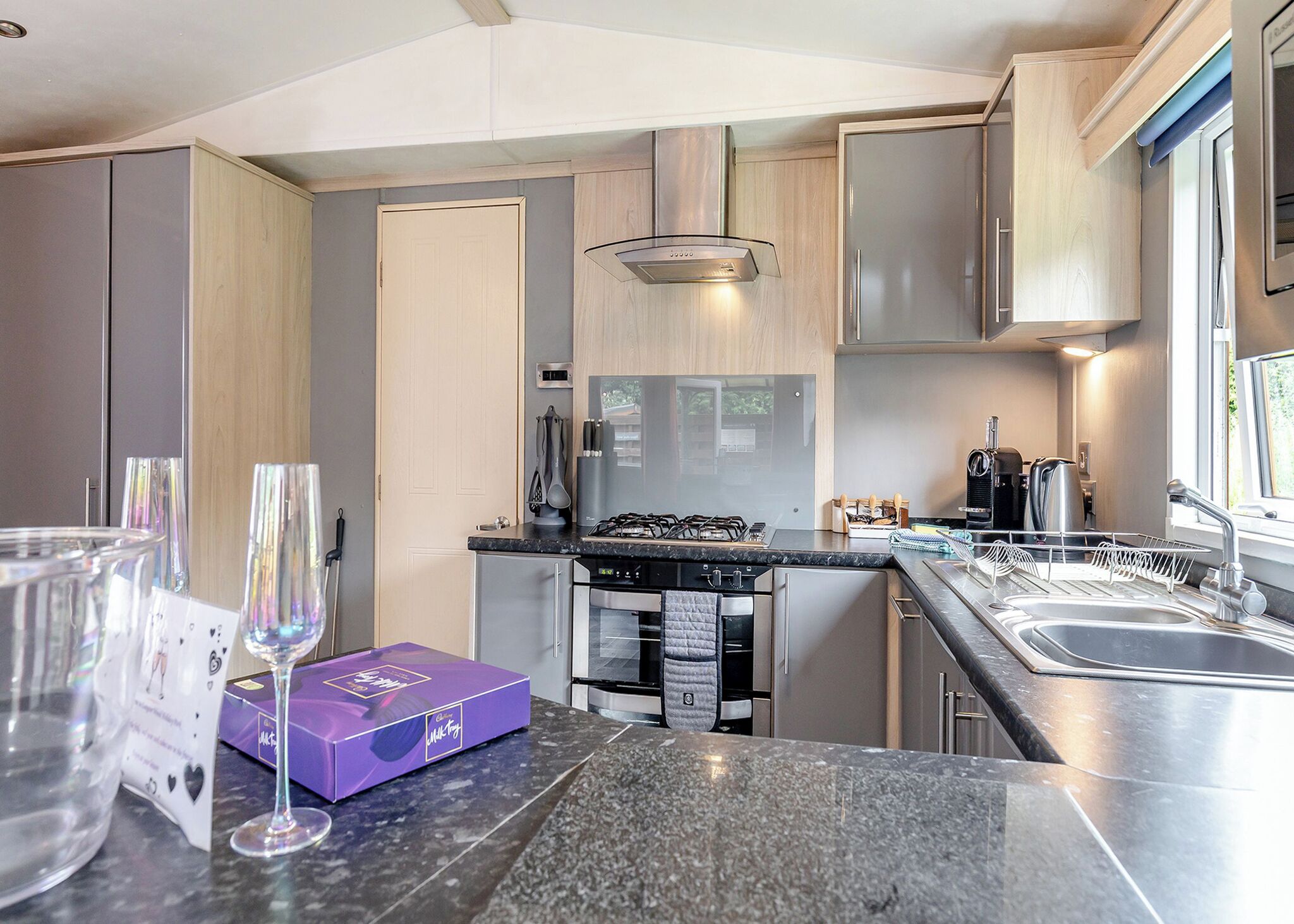 Fridge, oven, stovetop, toaster