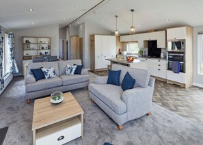 Living area - Platinum Lodge 4 Hot Tub (Skegness)