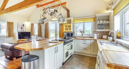 Traditional two bedroomed lodge with two double rooms.