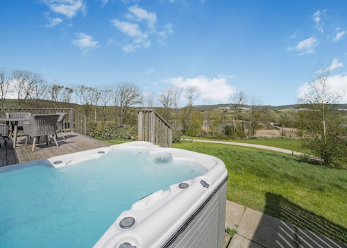 Caburn View Retreat (Pet)
