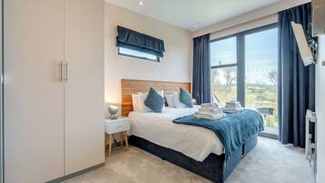 2 bedrooms, WiFi (free)