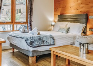 1 bedroom - Large modern studio lodge with one double. (Caerwys, Flintshire)