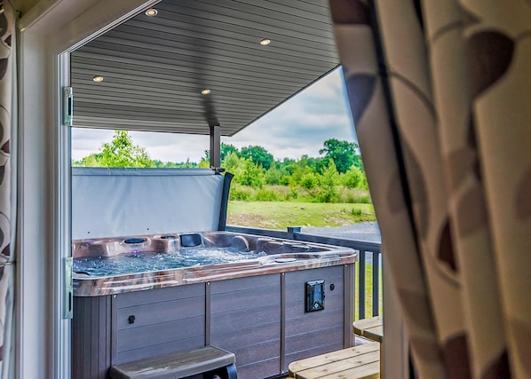 Bain à remous intérieur