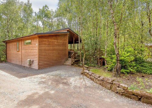 Cosy log cabin with one double.