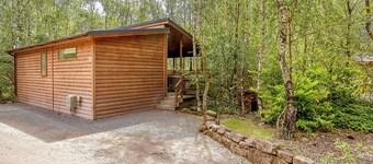 Cosy log cabin with one double.