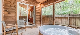 Woodpecker Log Cabin 2