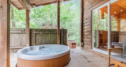 Woodpecker Log Cabin 2