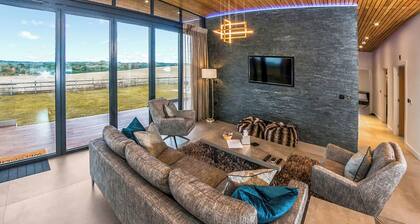 Four bed lodge with three king-size beds and one twin (king by arrangement).