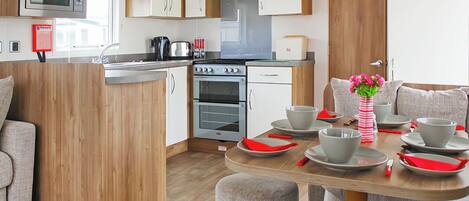 Fridge, oven, stovetop, toaster