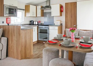 Fridge, oven, stovetop, toaster