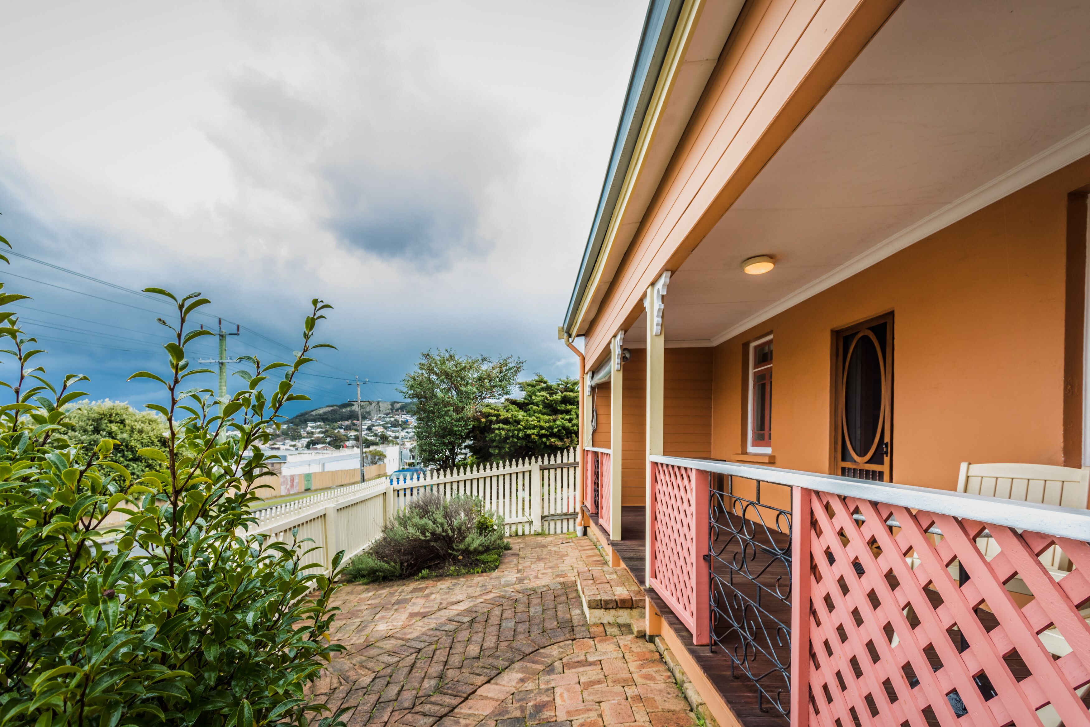 Cottage phong cách cổ điển | Mặt tiền nơi lưu trú