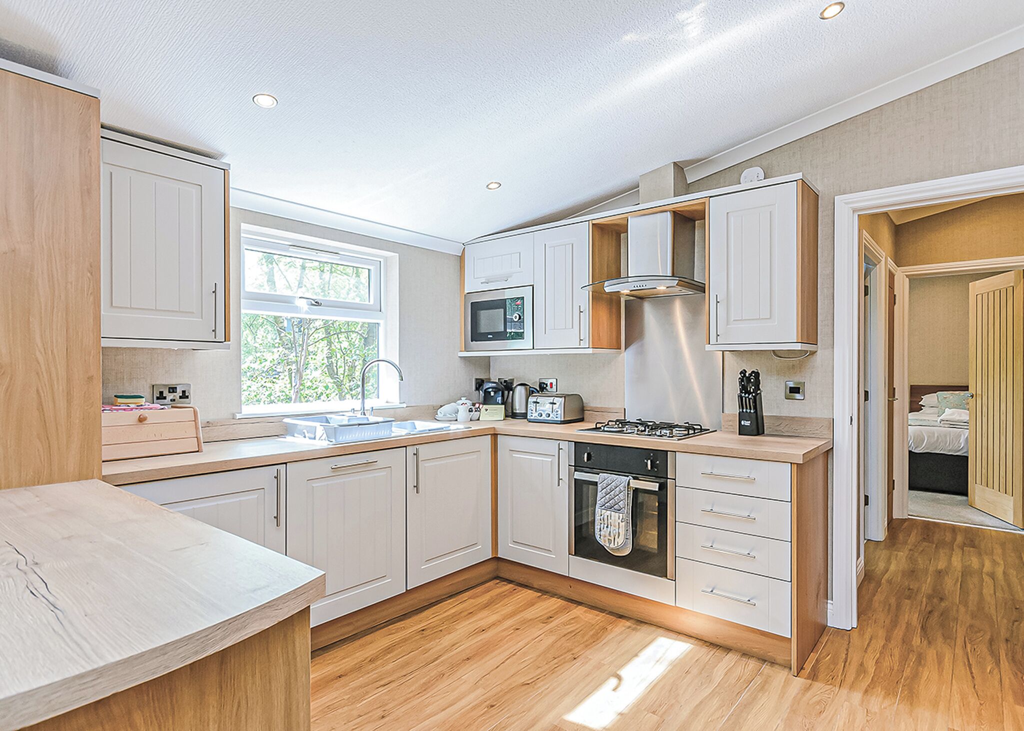 Fridge, oven, stovetop, toaster