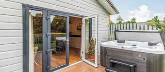 3 bedroom accommodation in Flaxton