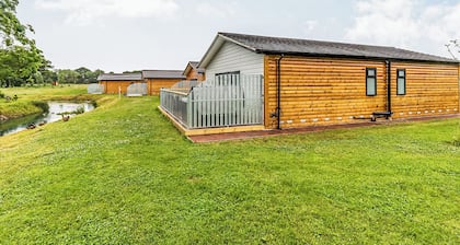 3 bedroom accommodation in Flaxton