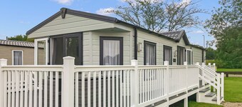 2 bedroom accommodation in Hoddesdon