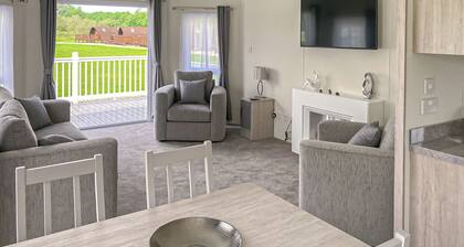 2 Schlafzimmer Unterkunft in Hoddesdon