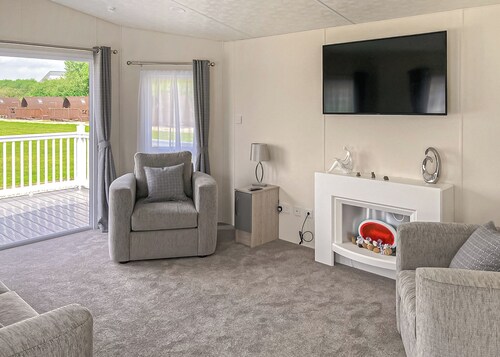 2 Schlafzimmer Unterkunft in Hoddesdon
