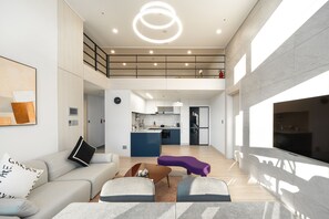 48-inch Smart TV with cable channels, TV - Le Collective Yeosu (Yeosu)