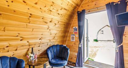 A quirky pod with one double and shower room.