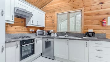 Fridge, oven, stovetop, toaster