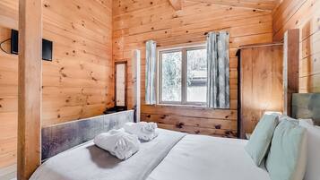2 bedrooms