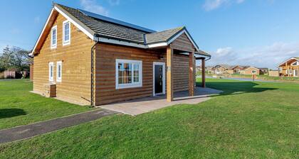 5 bedroom accommodation in Hornsea