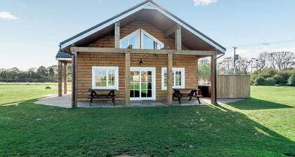 5 bedroom accommodation in Hornsea