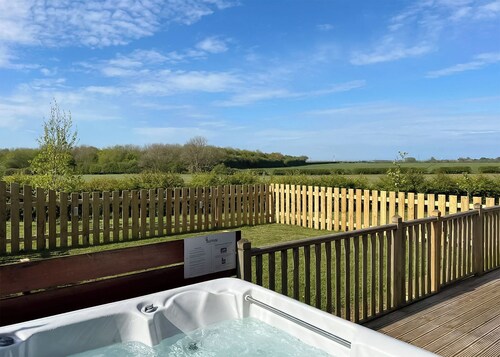 2 bedroom accommodation in Withernsea