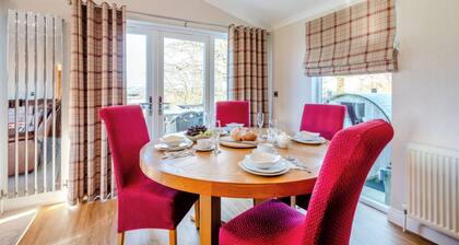 2 bedroom accommodation in Dumfries, Dumfries & Galloway