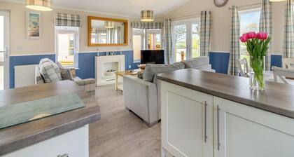 2 bedroom accommodation in Swinethorpe, Nr Lincoln