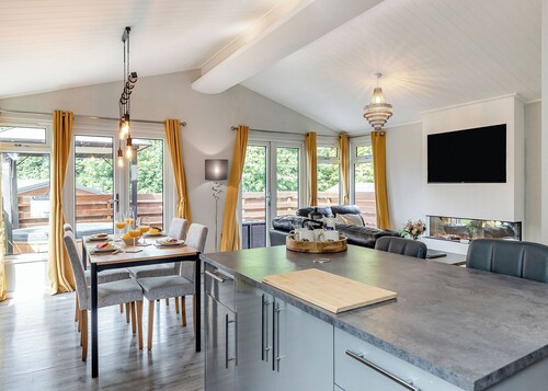 Bakewell Deluxe Lodge Pet Friendly