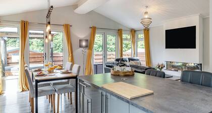 Bakewell Deluxe Lodge Pet Friendly