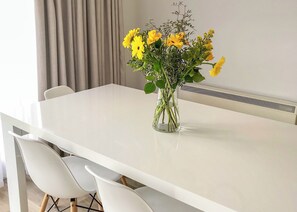 Unclassified image, 5 of 9, button