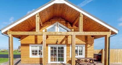Outstanding, spacious and contemporary two storey lodge.