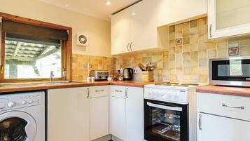 Fridge, oven, stovetop, toaster